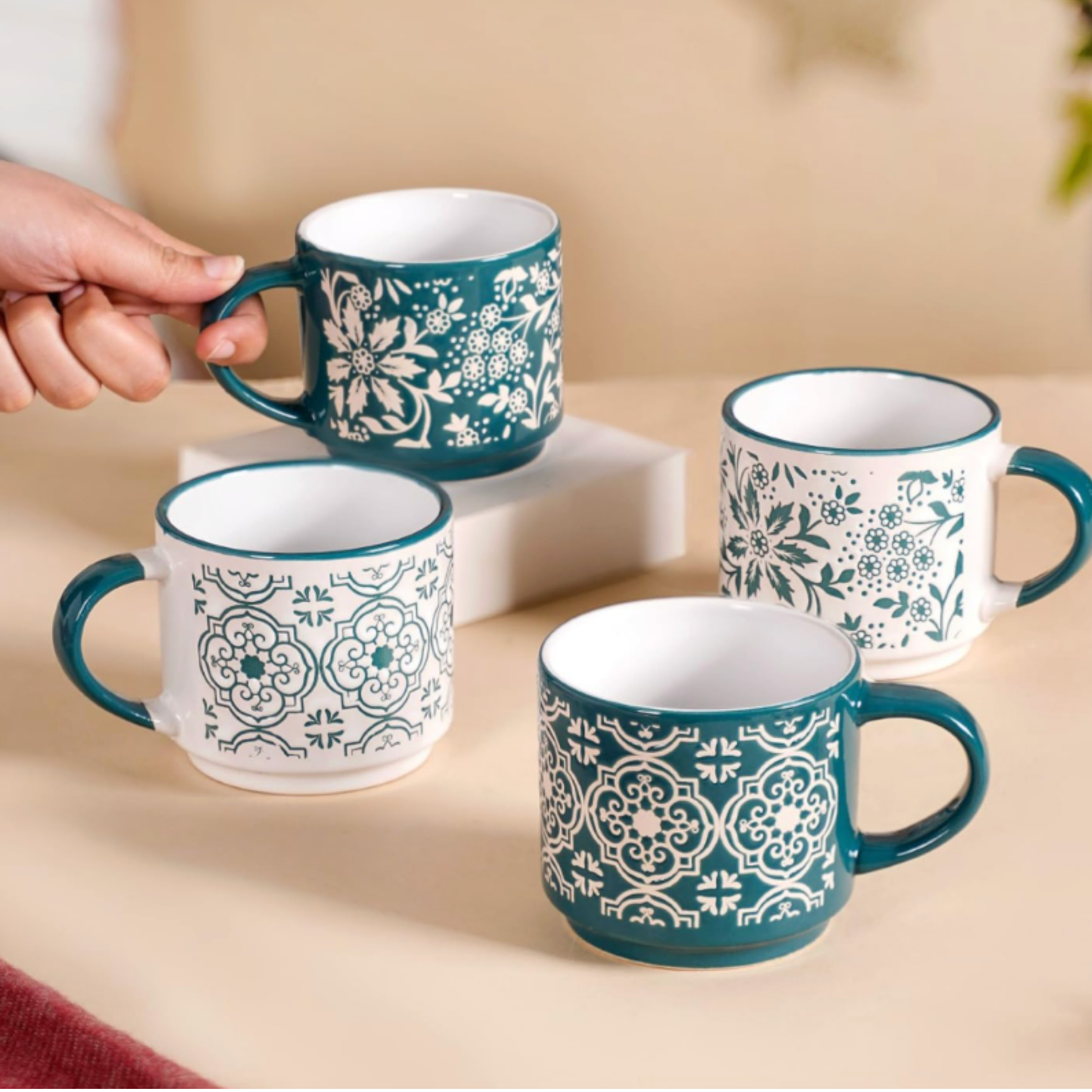 Green Geometry Ceramic Chai Cups Set of 4｜綠色圖騰疊放式陶瓷杯組 (4入組)