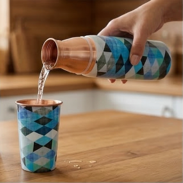Copper Bottle Set 950ml & 2 Cups (Blue Geo Printed) ｜ 印度手工純銅水瓶杯具組合｜阿育吠陀飲用銅水習慣 (Copy)