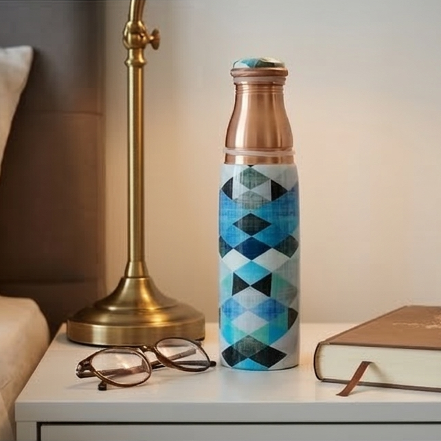 Copper Bottle Set 950ml & 2 Cups (Blue Geo Printed) ｜ 印度手工純銅水瓶杯具組合｜阿育吠陀飲用銅水習慣 (Copy)