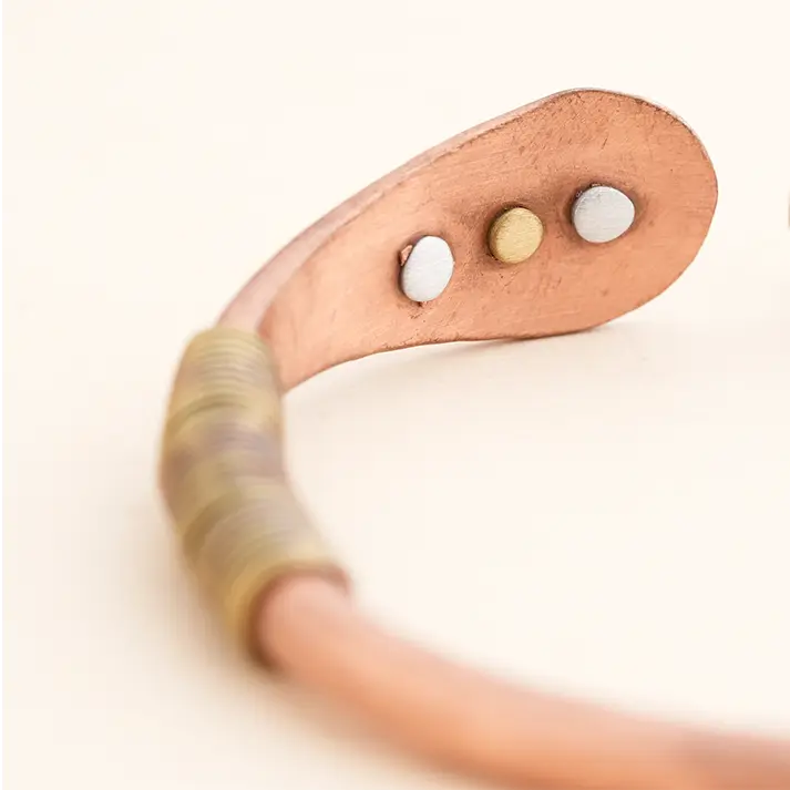 Antique Hammered Isha Copper Barcelet｜仿古錘紋銅手環 （#YS036）