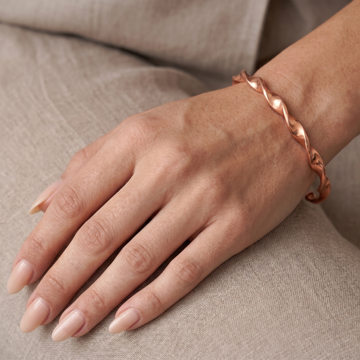 Minimalist Double Helix Elegant Copper Bracelet｜極簡純銅螺旋手鐲 (#YS033B)