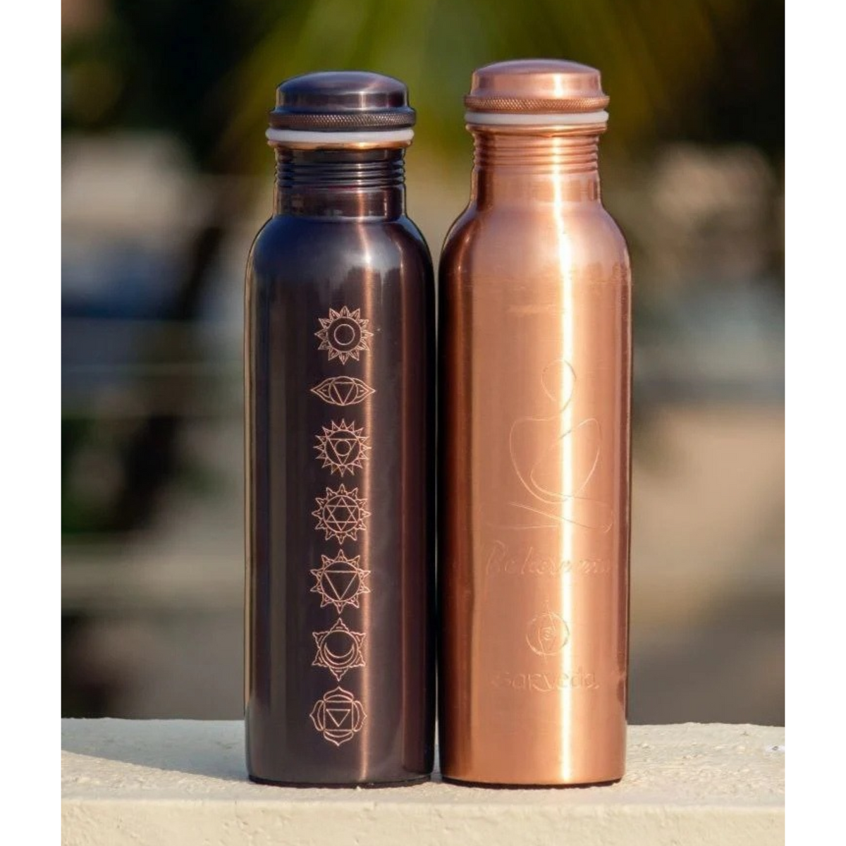 Copper Bottle Crafted 7 Chakras - Dark ｜印度手工脈輪雕刻銅水瓶 - 深色(#CH003)